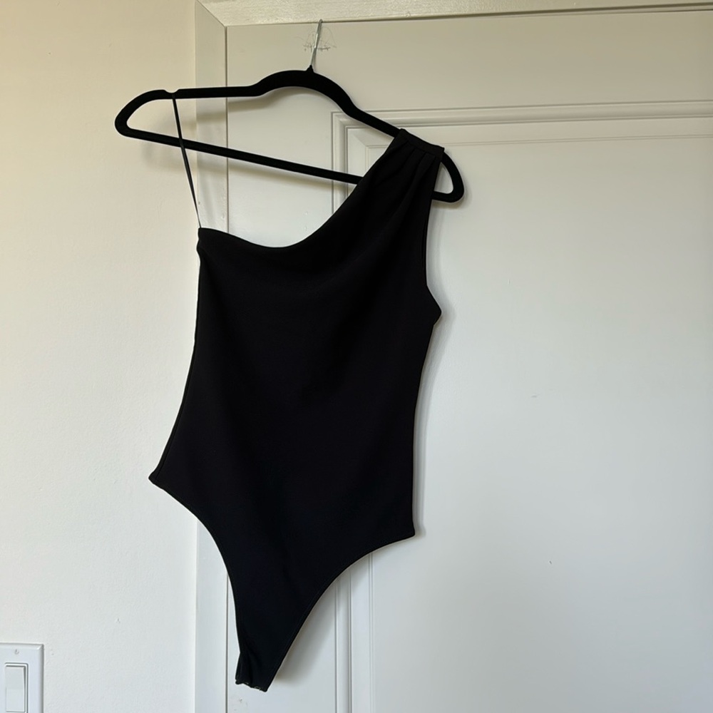 Abercrombie Black One Shoulder Bodysuit Size Small